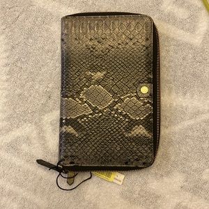 Oversize Kate Landry zip up wallet